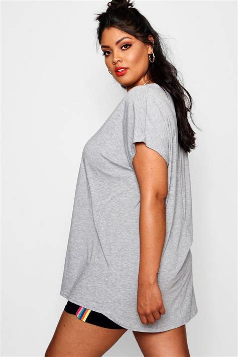 plus size oversized t shirt outfit